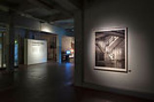 exhibition Tokihiro Sato (11 images)